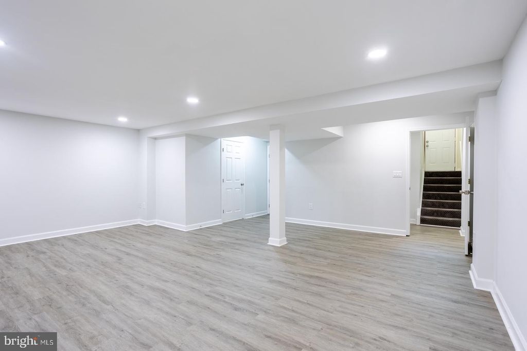 Image 33 of property listing at 6526 QUIET HOURS, Columbia, MD 21045