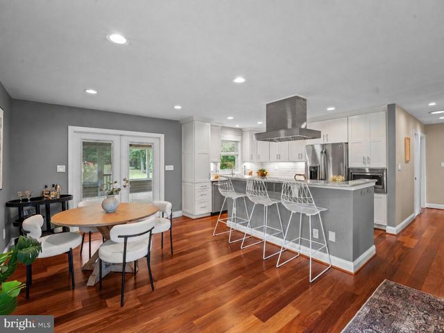 7884 BELHAVEN AVE, Pasadena, MD 21122