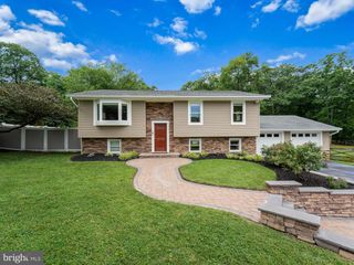 7884 BELHAVEN AVE, Pasadena, MD 21122