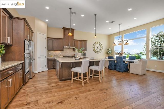 133 Clear Lake Ct, Oakley, CA 94561
