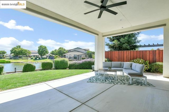 133 Clear Lake Ct, Oakley, CA 94561