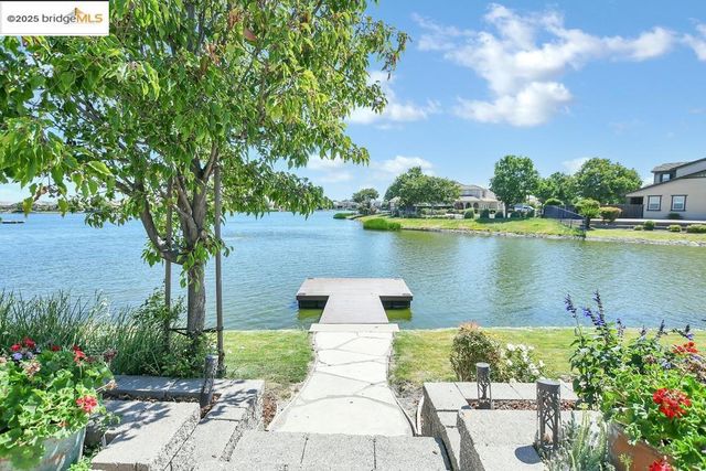 133 Clear Lake Ct, Oakley, CA 94561