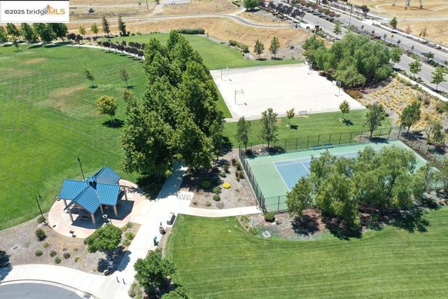 133 Clear Lake Ct, Oakley, CA 94561