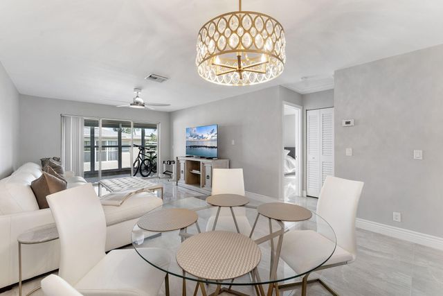 1020 Silk Oak Terrace 204, Delray Beach, FL 33445