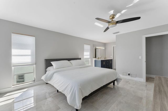 1020 Silk Oak Terrace 204, Delray Beach, FL 33445