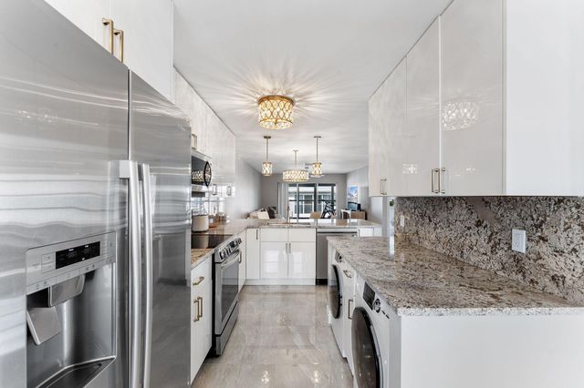 1020 Silk Oak Terrace 204, Delray Beach, FL 33445