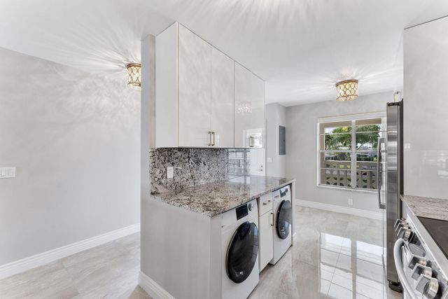 1020 Silk Oak Terrace 204, Delray Beach, FL 33445