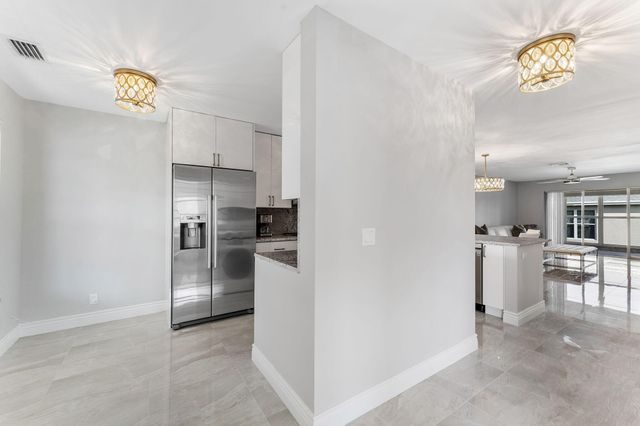 1020 Silk Oak Terrace 204, Delray Beach, FL 33445