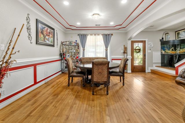 18740 Deer Glen Drive, Conroe, TX 77302