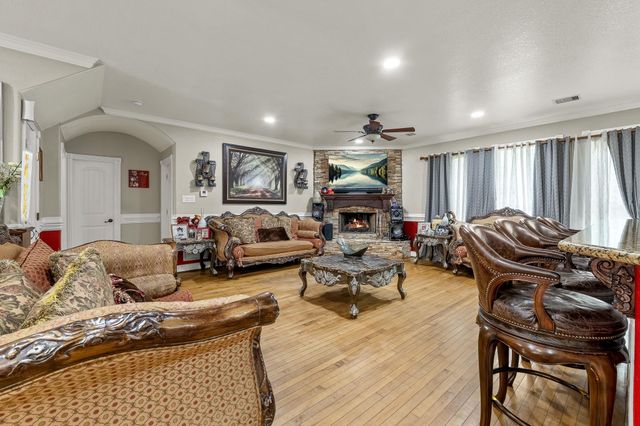 18740 Deer Glen Drive, Conroe, TX 77302