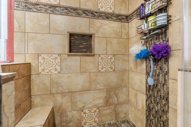 18740 Deer Glen Drive, Conroe, TX 77302