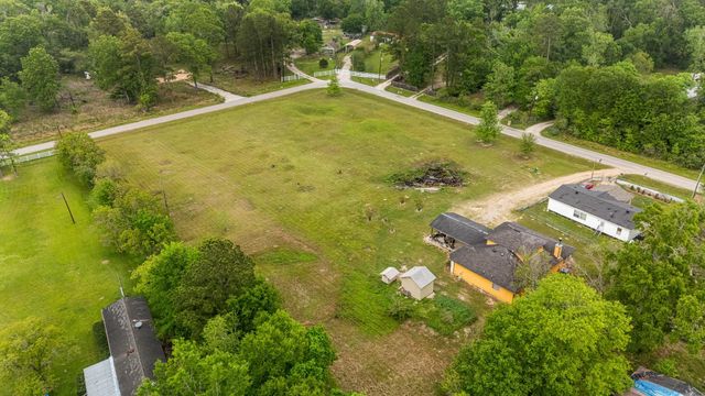 18740 Deer Glen Drive, Conroe, TX 77302