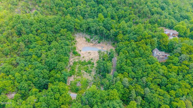 1038 Clingmans View, Sevierville, TN 37876