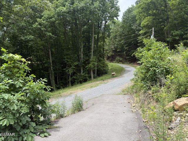 1038 Clingmans View, Sevierville, TN 37876