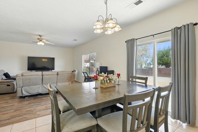 10016 Rio Canon Avenue SW, Albuquerque, NM 87121