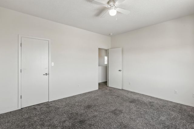 10016 Rio Canon Avenue SW, Albuquerque, NM 87121