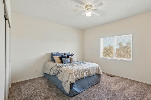 10016 Rio Canon Avenue SW, Albuquerque, NM 87121