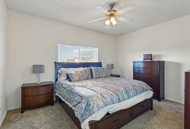 10016 Rio Canon Avenue SW, Albuquerque, NM 87121