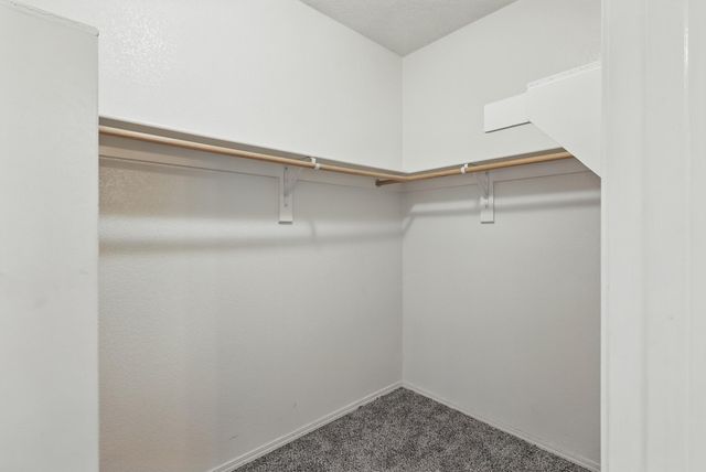 10016 Rio Canon Avenue SW, Albuquerque, NM 87121