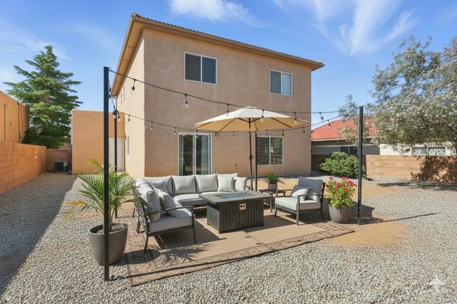 10016 Rio Canon Avenue SW, Albuquerque, NM 87121