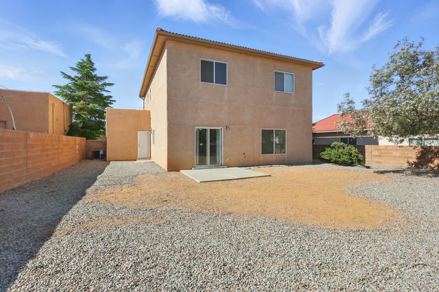 10016 Rio Canon Avenue SW, Albuquerque, NM 87121