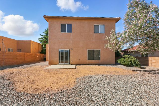 10016 Rio Canon Avenue SW, Albuquerque, NM 87121