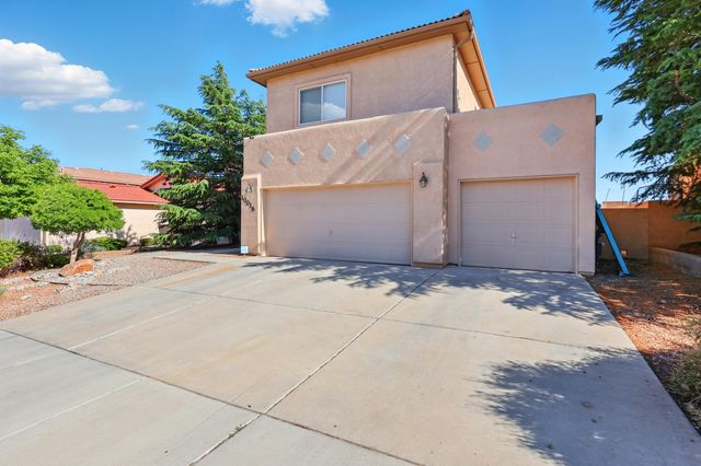 10016 Rio Canon Avenue SW, Albuquerque, NM 87121