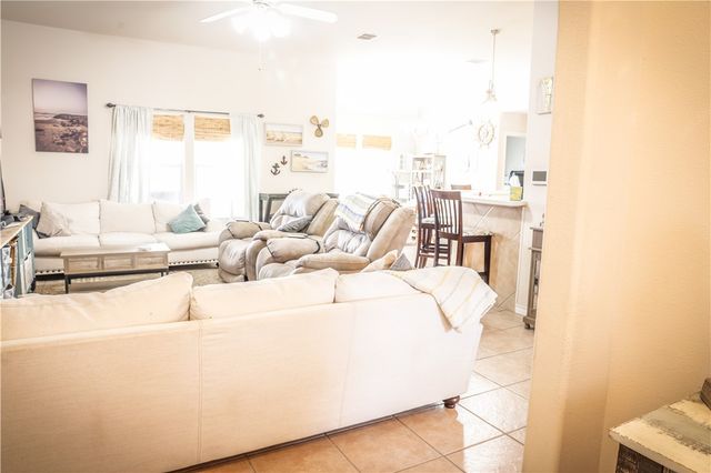 13709 Suntan Ave, Corpus Christi, TX 78418