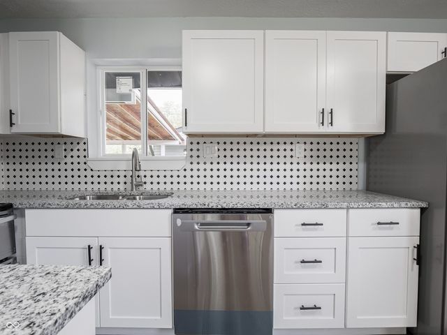 2643 Eagledale Drive, Indianapolis, IN 46222