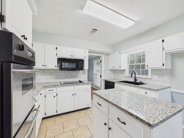 5370 Pine Needle Drive, Columbus, GA 31907