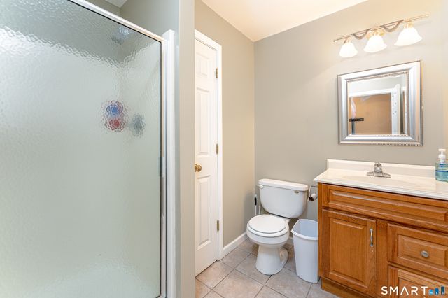 110 Oakwood Circle, Bristol, CT 06010
