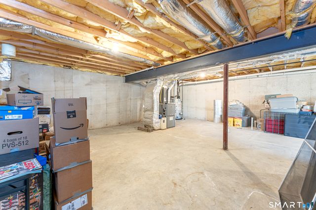 110 Oakwood Circle, Bristol, CT 06010