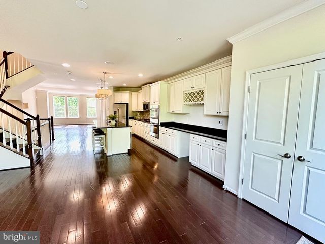 6967 COUNTRY CLUB TER, New Market, MD 21774