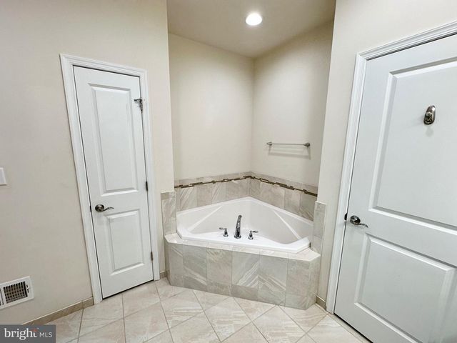 6967 COUNTRY CLUB TER, New Market, MD 21774