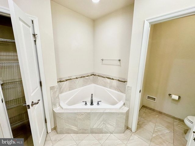 6967 COUNTRY CLUB TER, New Market, MD 21774