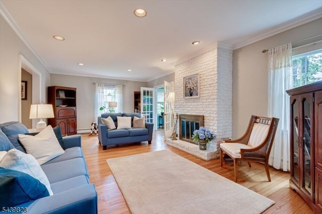 102 Michael St, Edison Twp., NJ 08820