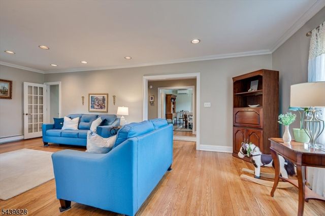 102 Michael St, Edison Twp., NJ 08820