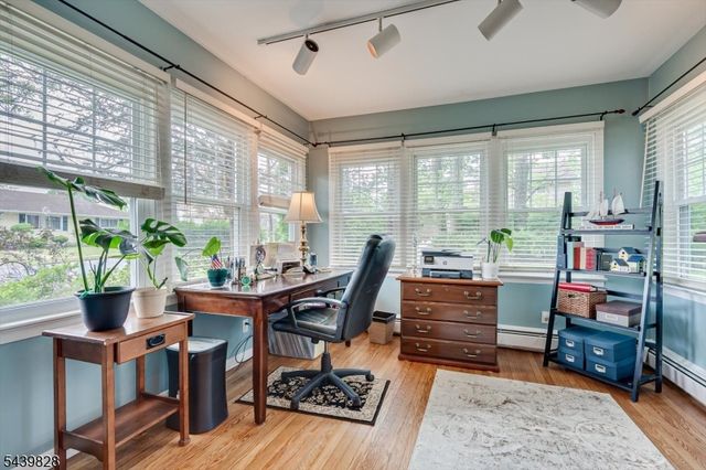 102 Michael St, Edison Twp., NJ 08820