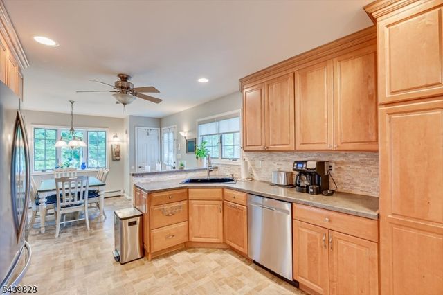 102 Michael St, Edison Twp., NJ 08820