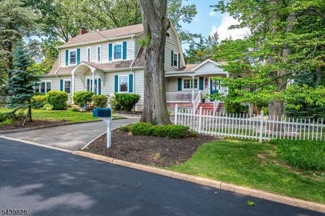 102 Michael St, Edison Twp., NJ 08820