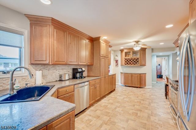 102 Michael St, Edison Twp., NJ 08820