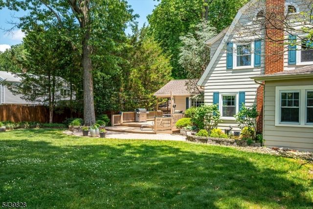 102 Michael St, Edison Twp., NJ 08820