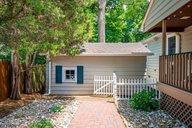 102 Michael St, Edison Twp., NJ 08820