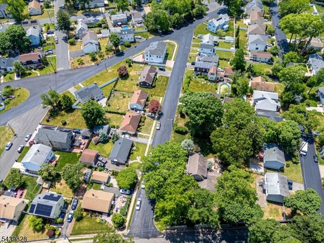 102 Michael St, Edison Twp., NJ 08820