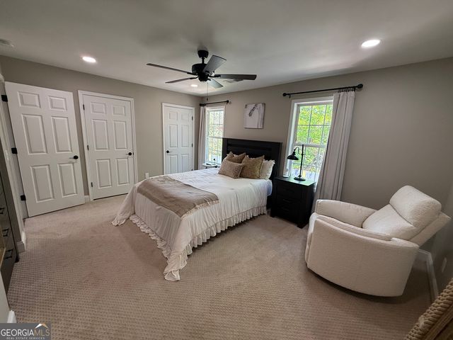 716 Manor Way 716, Cartersville, GA 30120