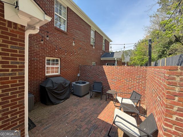 716 Manor Way 716, Cartersville, GA 30120