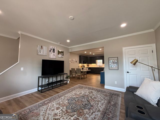 716 Manor Way 716, Cartersville, GA 30120