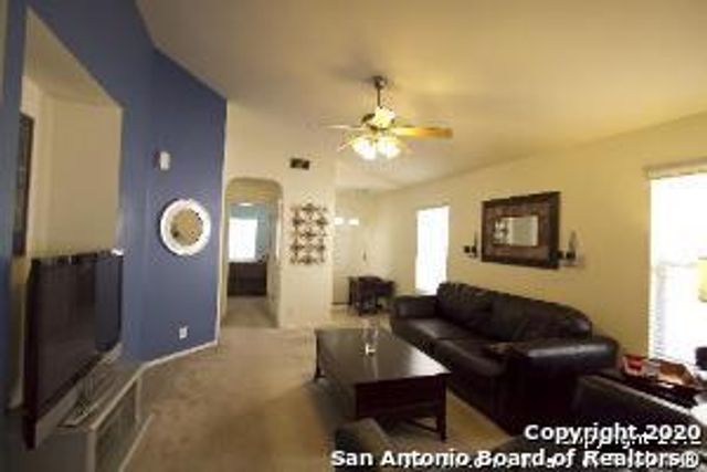 7919 Woodchase, San Antonio, TX 78240