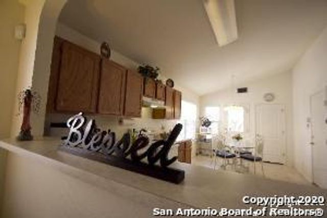 7919 Woodchase, San Antonio, TX 78240