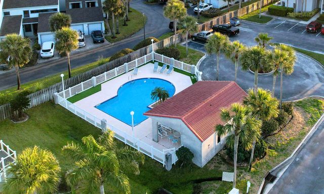 30 Bermuda Run Way, St Augustine Beach, FL 32080